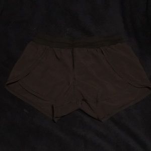 Lululemon sport running short size 10